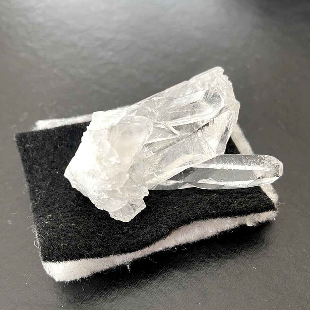 Crystals and agate slices